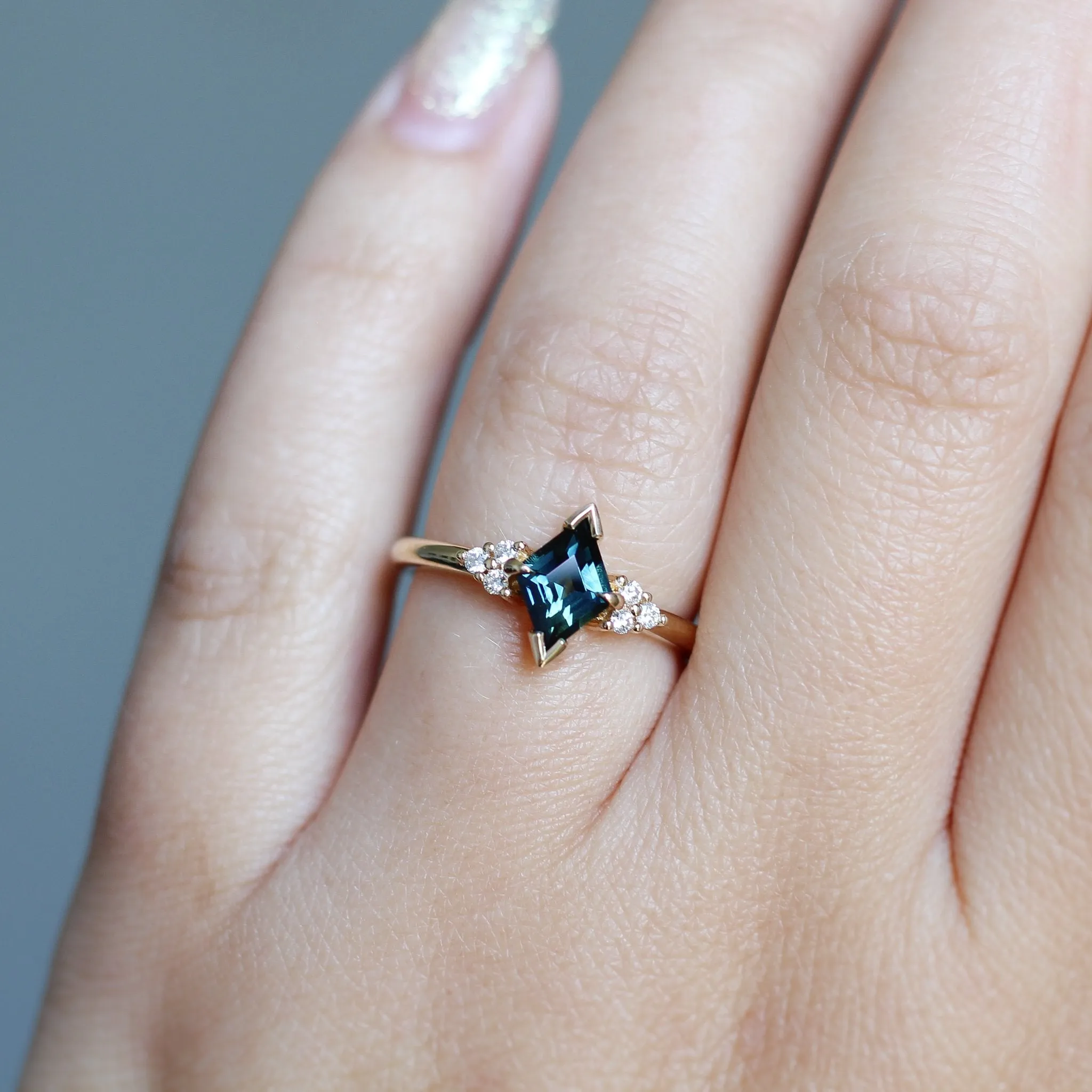 1.02ct Glacier Teal Kite Sapphire Ring