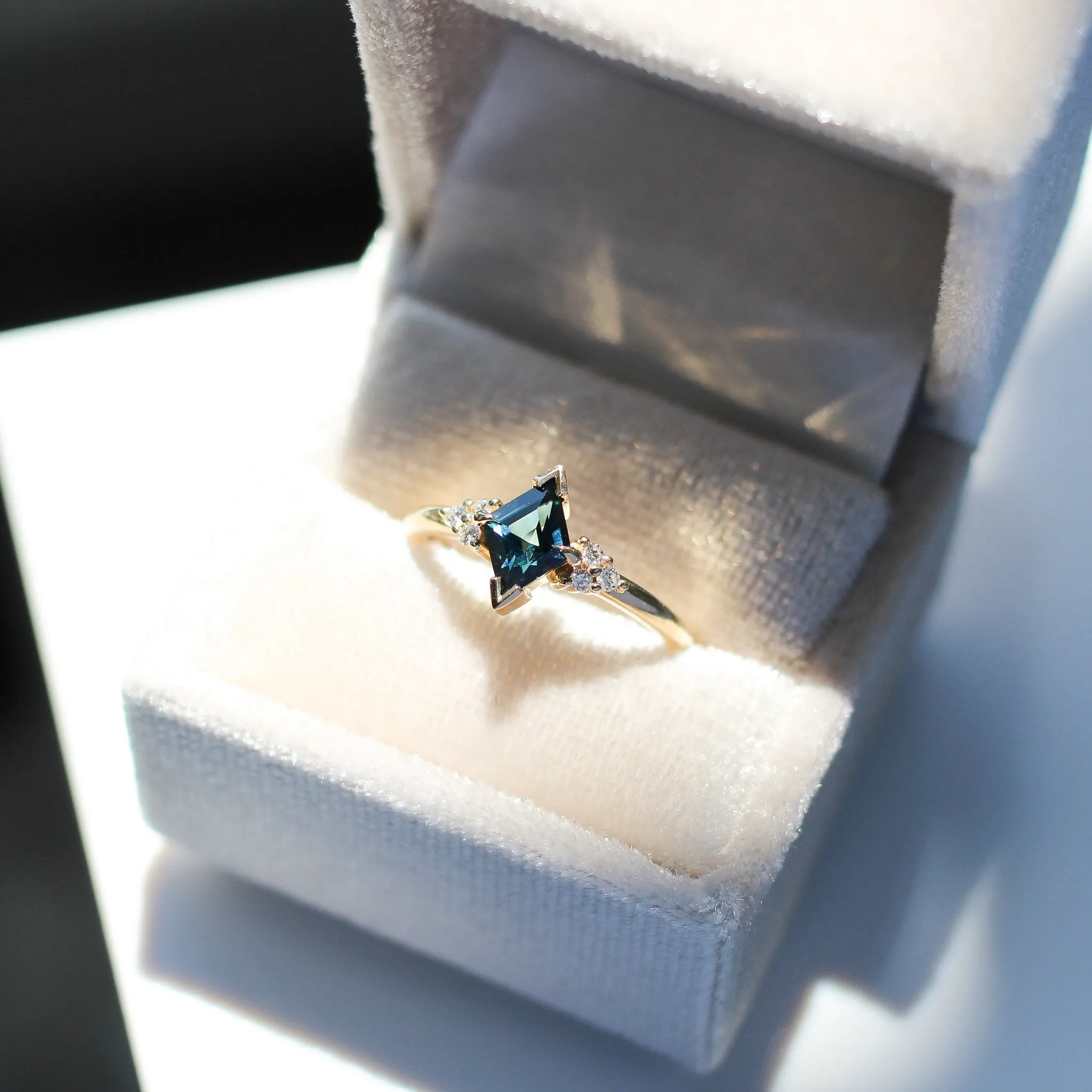 1.02ct Glacier Teal Kite Sapphire Ring