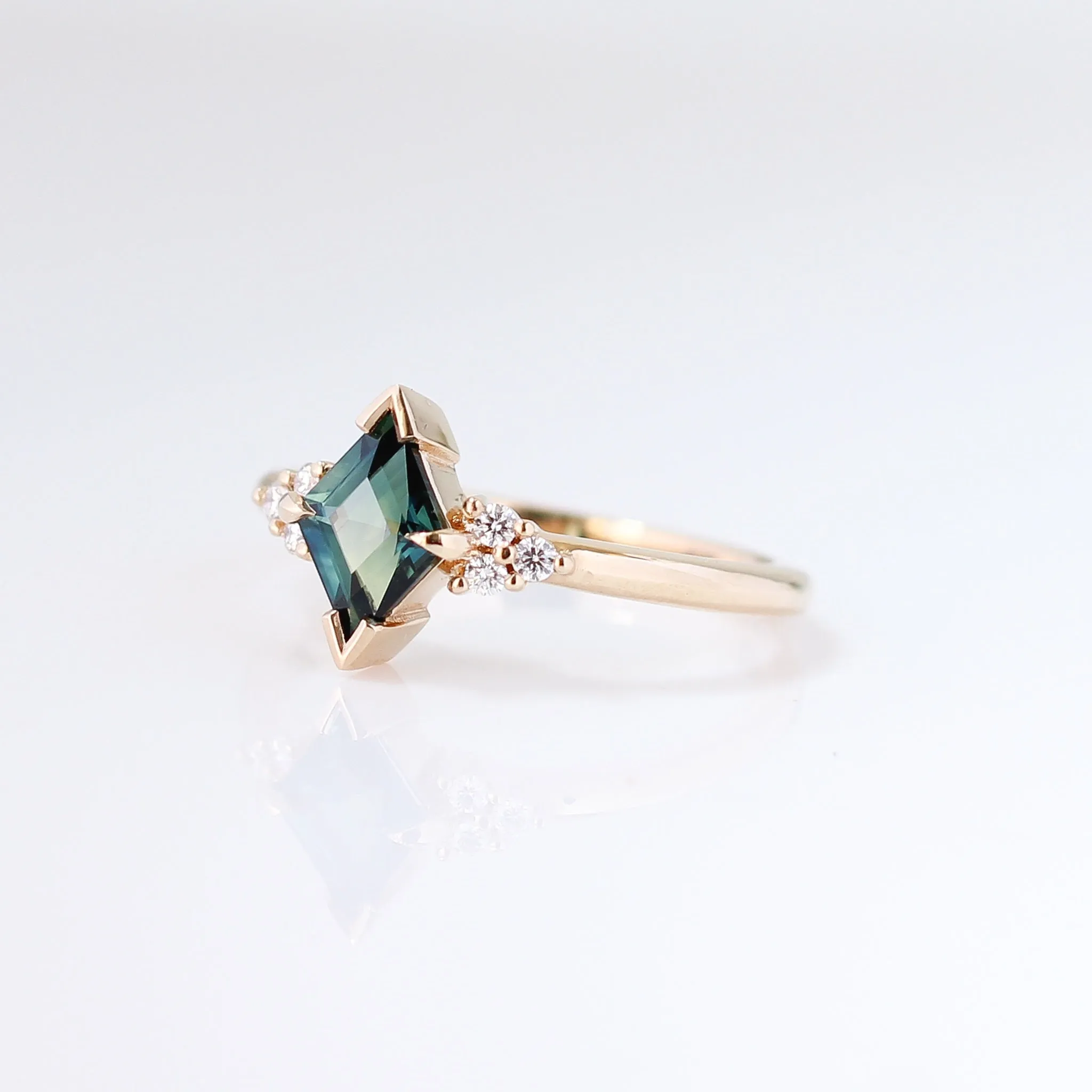 1.02ct Glacier Teal Kite Sapphire Ring