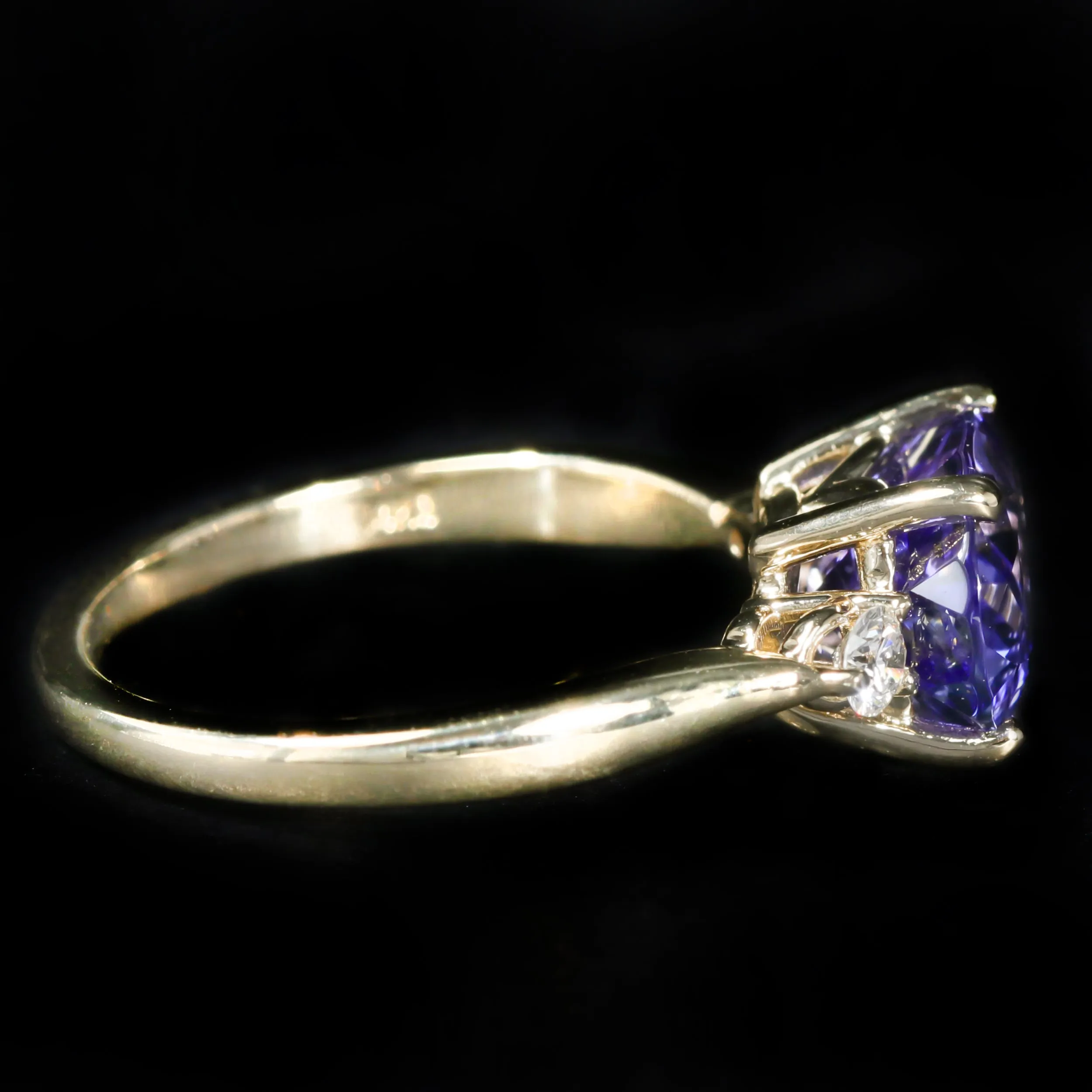 14K Yellow Gold 3.19 Carat Tanzanite and Diamond Ring