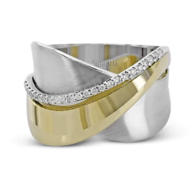 Clio Fashion Ring In 18k Gold With Diamonds