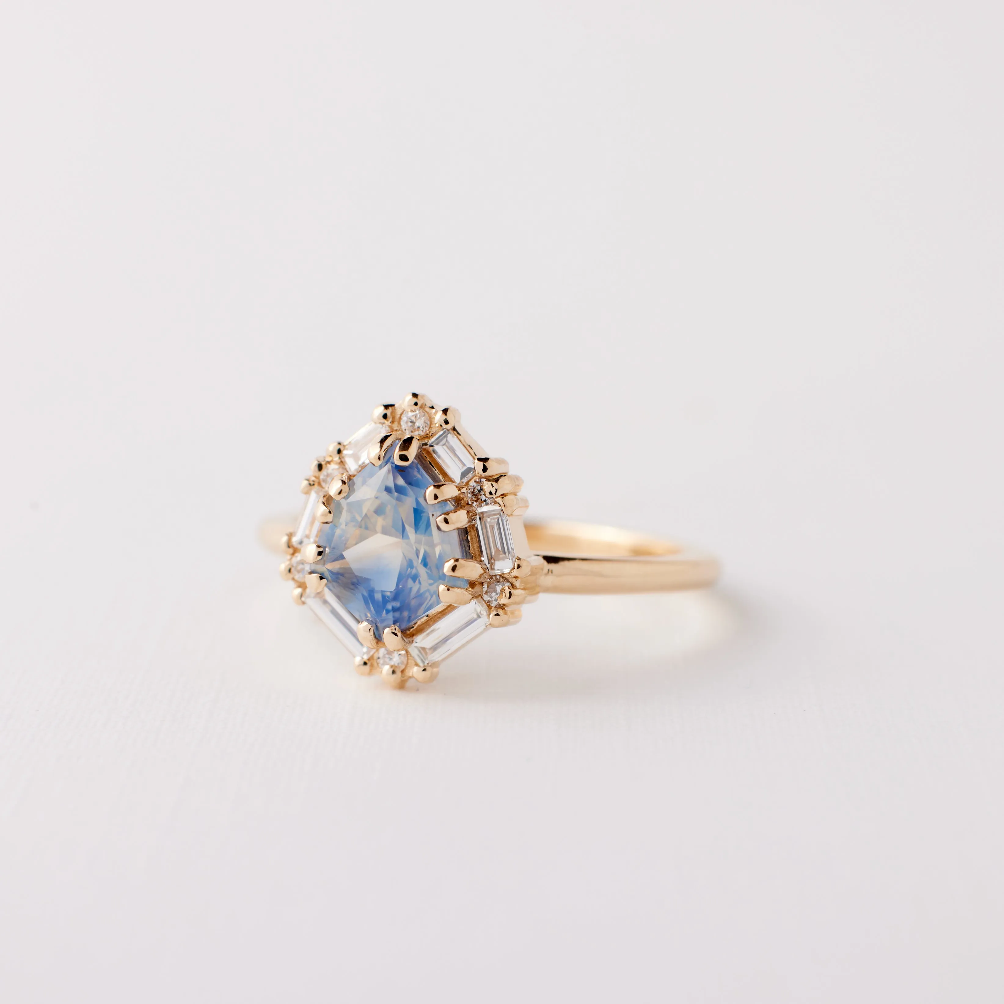 Seren Ring - 1.62 Carat Blue Yellow Shield Parti Sapphire