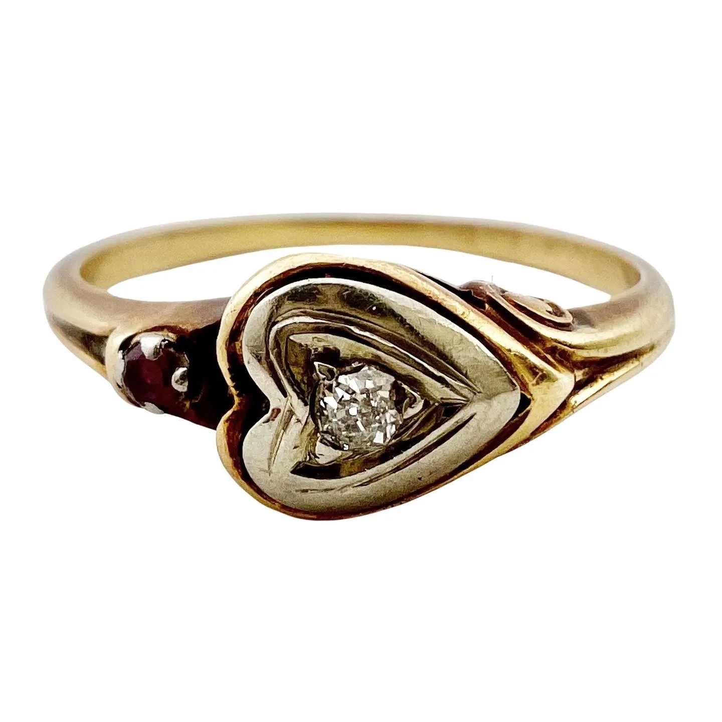 V I N T A G E // retro love / solid yellow and white gold heart ring with diamond and ruby / size 6.75